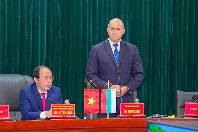 Bulgarian President Rumen Radev visits Hai Phong City